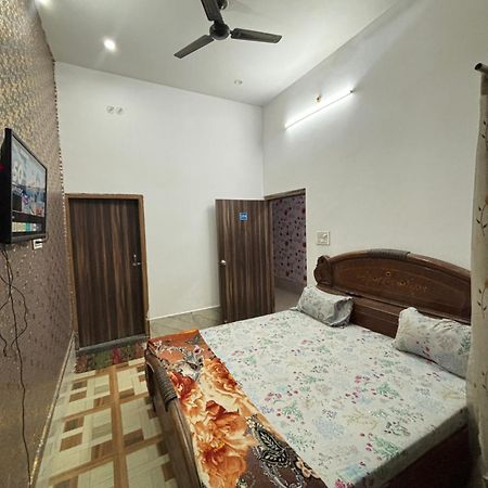 Balaji Homestay Mathura In Vrindavan 외부 사진