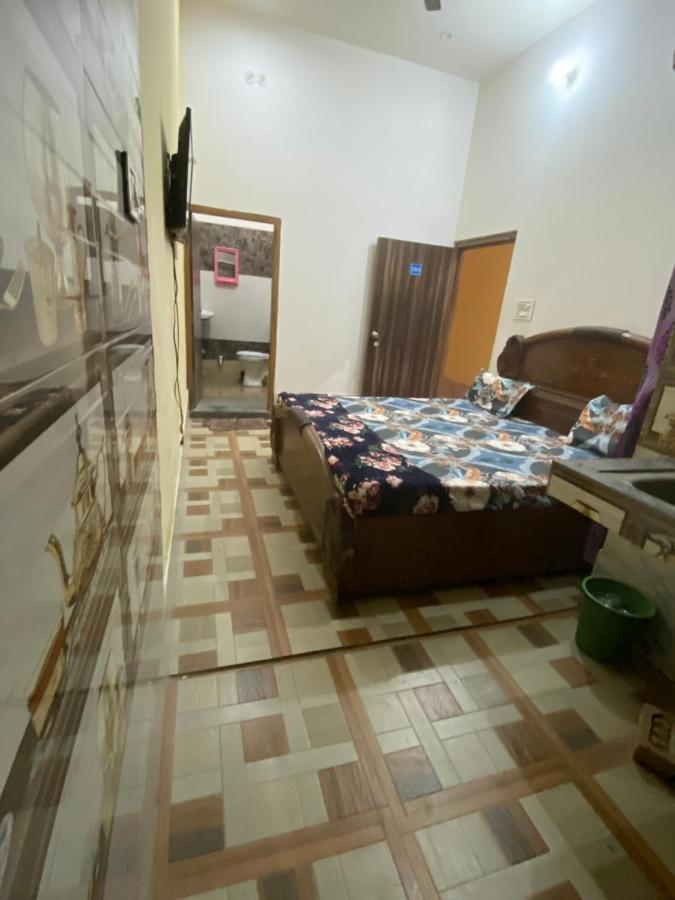 Balaji Homestay Mathura In Vrindavan 외부 사진