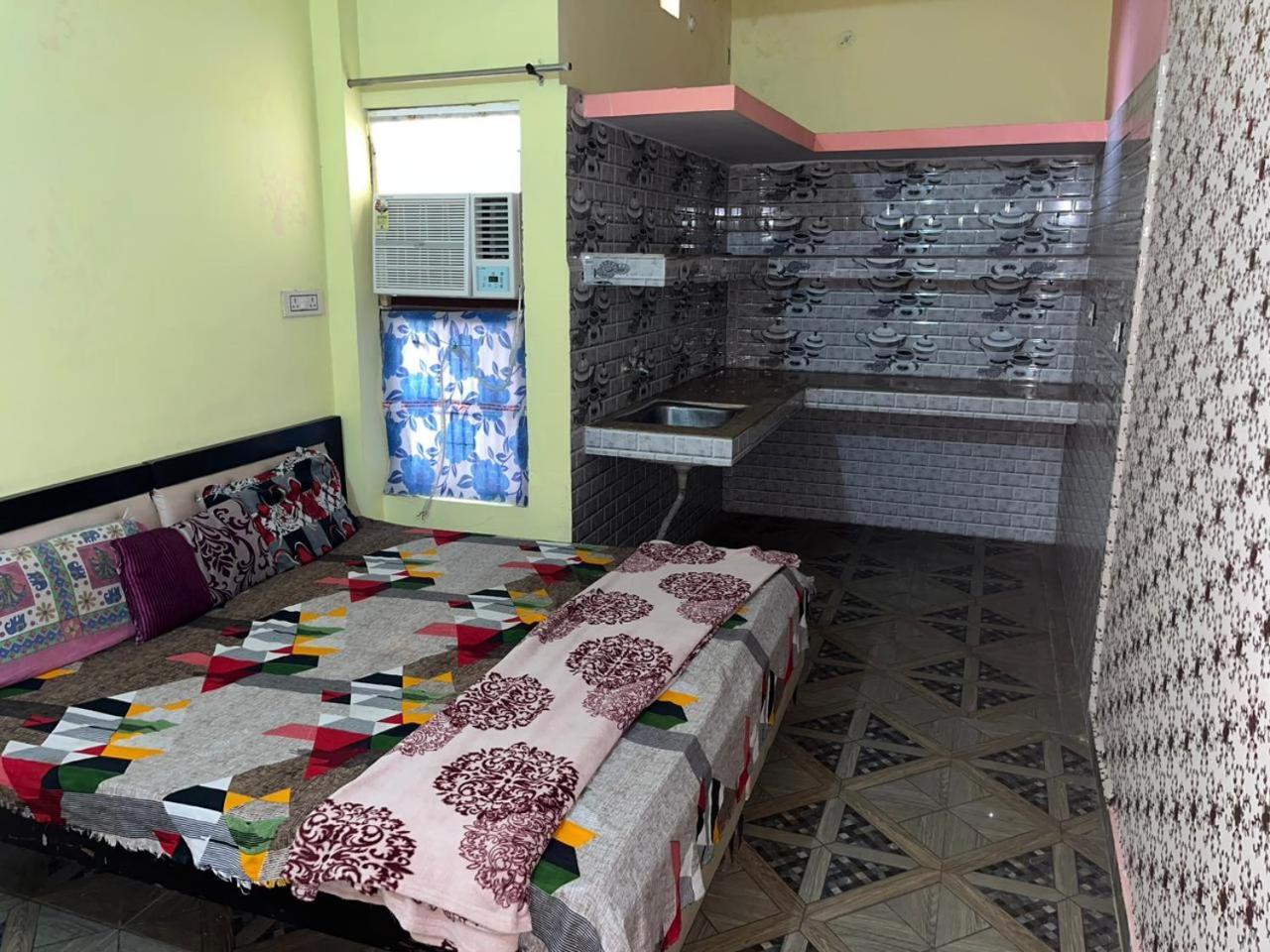 Balaji Homestay Mathura In Vrindavan 외부 사진