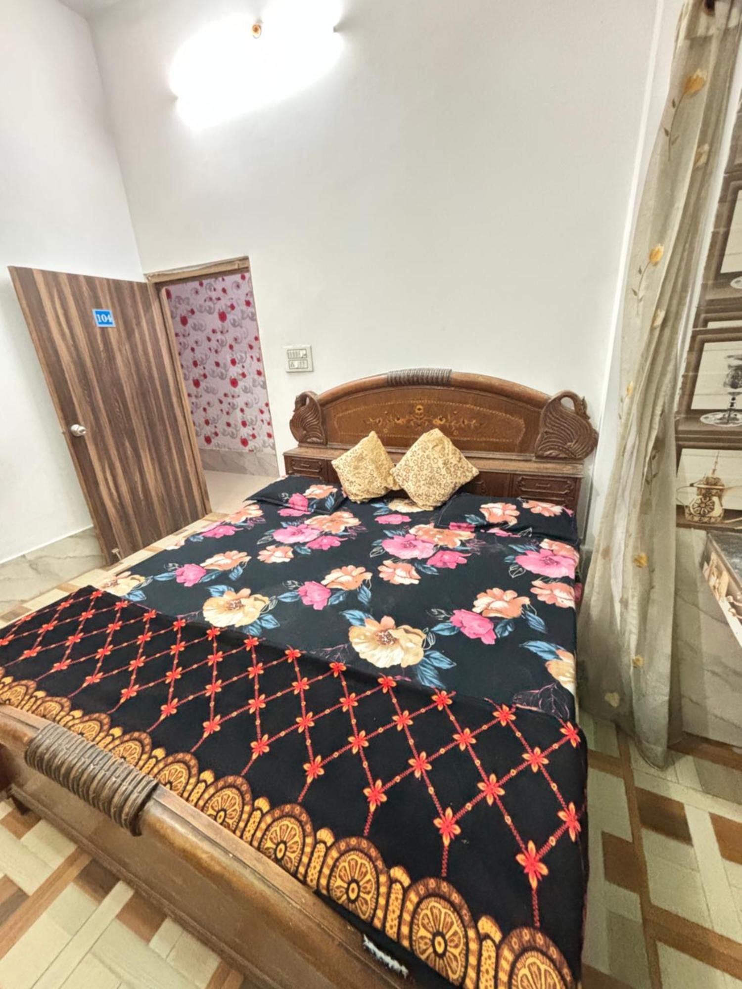 Balaji Homestay Mathura In Vrindavan 외부 사진